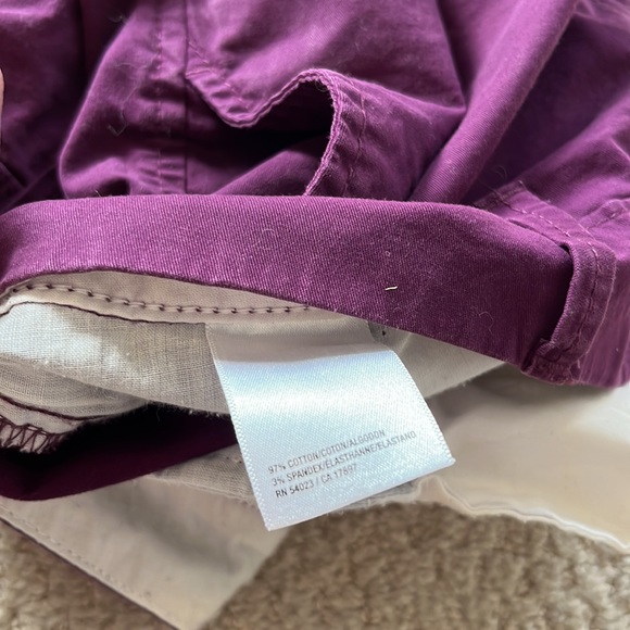 Old Navy size 12 magenta women’s short - Picture 9 of 10